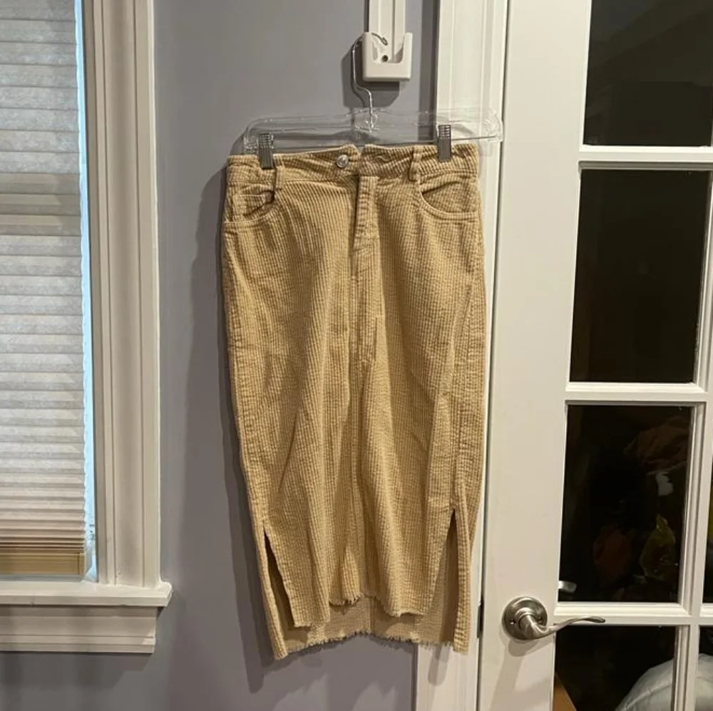 Zara denim corduroy midi skirt - Picture 4 of 10